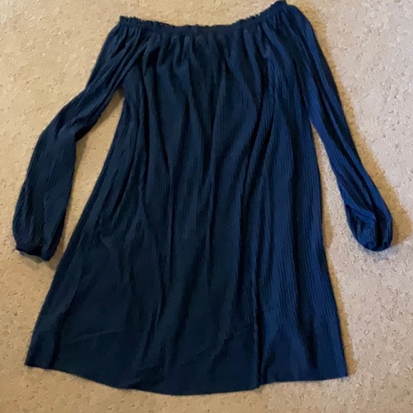 one clothing Dresses & Skirts - 🌷ONE CLOTHING DRESS IN SIZE LARGE